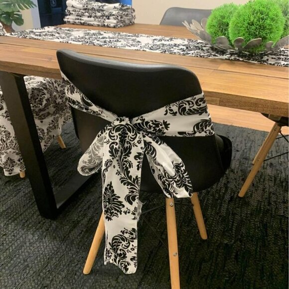TABLE runners (7) chair bows (2) chair cover (1) velvet damask. Black and white. - Picture 2 of 3